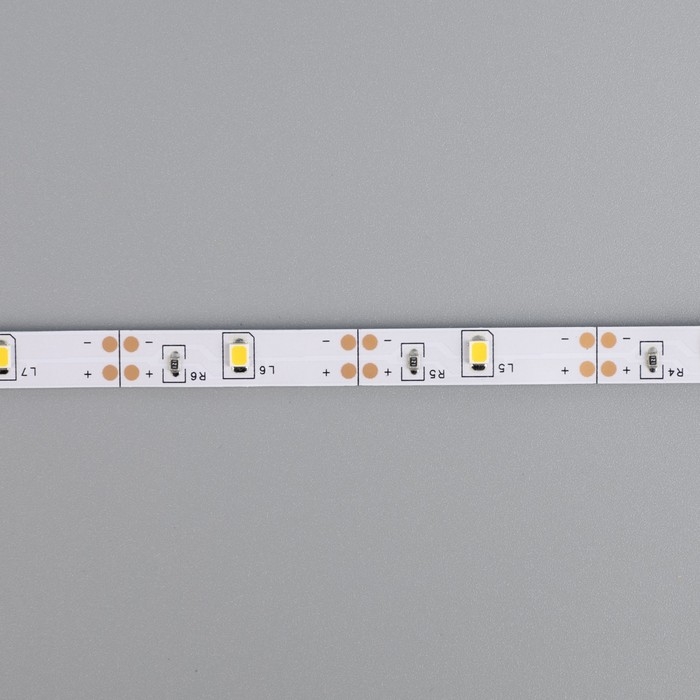 Светодиодная лента Luazon Lighting 1 м, IP20, SMD2835, 30 LED/м, 3хААА, 3000К Светодиодная лента Luazon Lighting 1 м, IP20, SMD2835, 30 LED/м, 3хААА, 3000К
