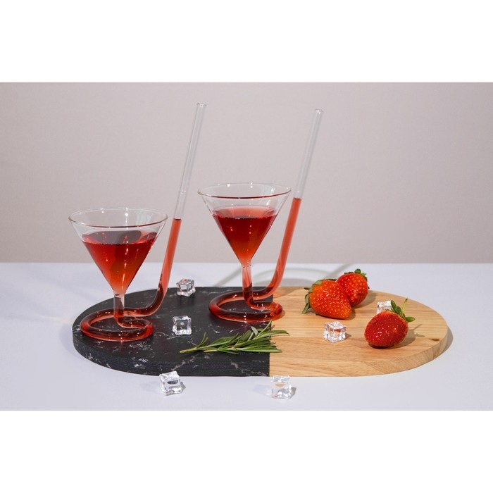 Бокал из стекла с трубочкой для вина «Эльза», 120 мл Бокал из стекла с трубочкой для вина «Эльза», 120 мл