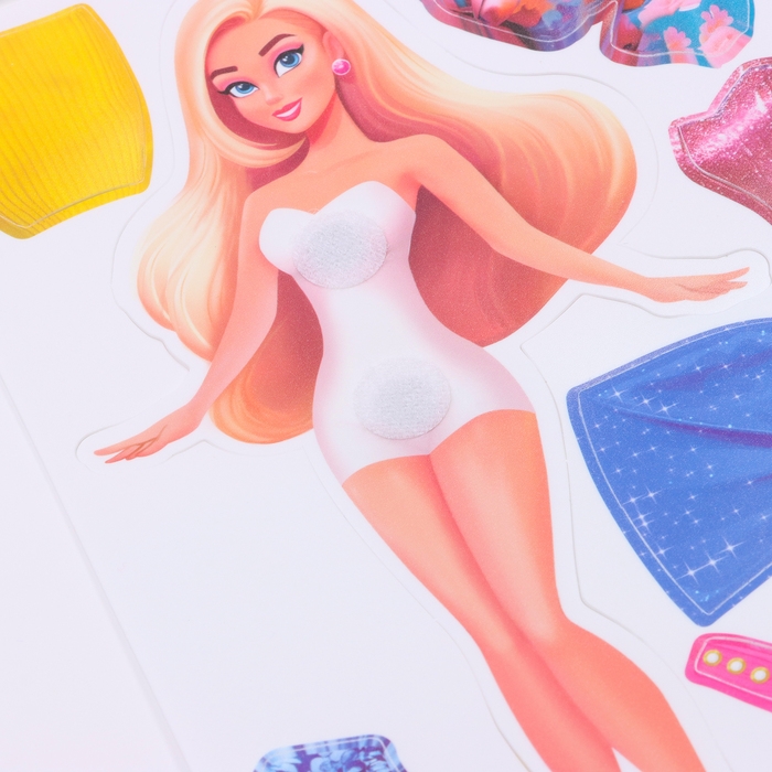 Игра на липучках развивающая. Весёлые липучки &laquo;Наряди куклу&raquo;