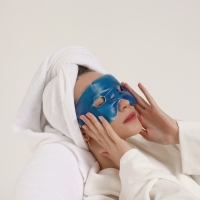 Маска для лица гидрогелевая, охлаждающая/согревающая, 23 × 10 × 0,5 см, цвет синий Маска для лица гидрогелевая, охлаждающая/согревающая, 23 × 10 × 0,5 см, цвет синий