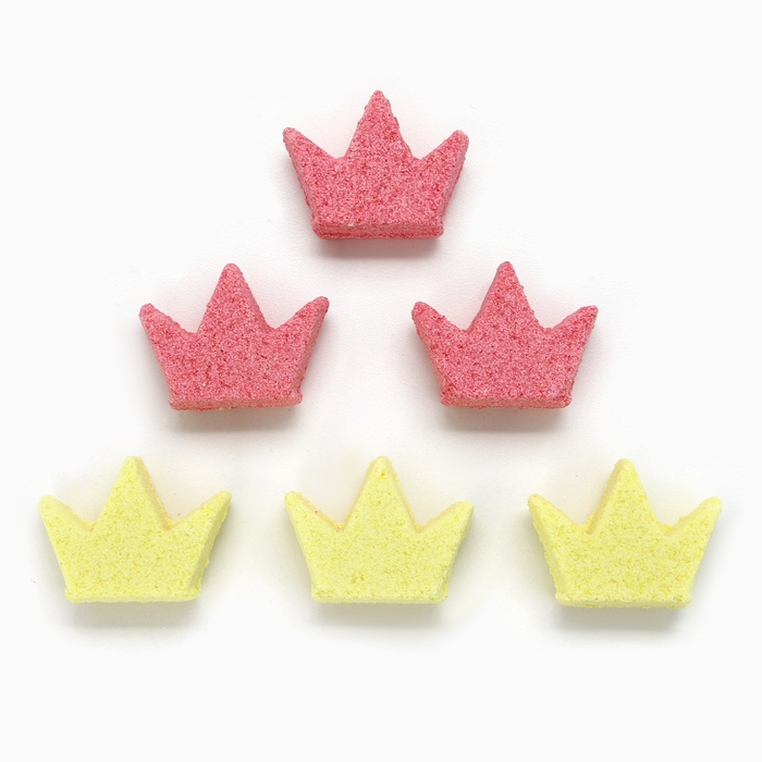 Подарочный набор косметики &laquo;Сияй круглый год!&raquo;, бомбочки для ванны, 6 х 30 г, аромат зимних ягод, Новый Год