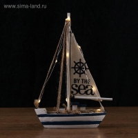Корабль сувенирный с подсветкой 16*5*26см Корабль сувенирный с подсветкой 16*5*26см