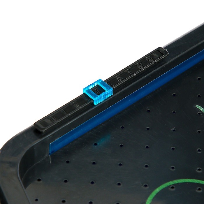 Аэрохоккей «Кибердуэль», работает от батареек, 2-4 игрока, 4+ Аэрохоккей «Кибердуэль», работает от батареек, 2-4 игрока, 4+