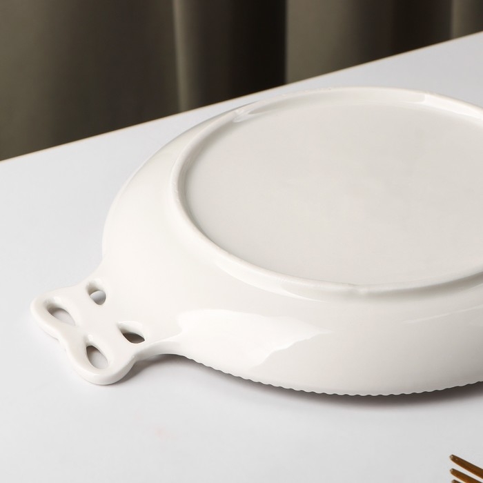 Блюдо керамическое &laquo;Сьюзен&raquo;, 23&times;18 см, цвет белый