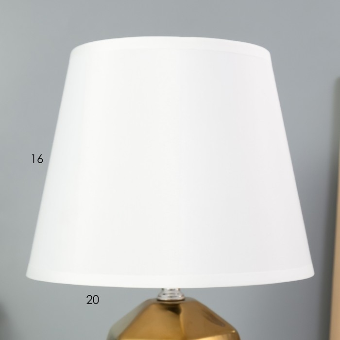 Настольная лампа Настольная лампа "Румби" E14 40Вт золото розовый 20х20х29 см RISALUX