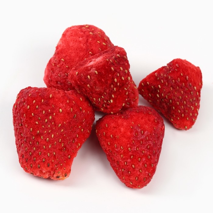 Ягода сублимированная «Клубника» для капкейков, шоколада, 6 г. Ягода сублимированная «Клубника» для капкейков, шоколада, 6 г.