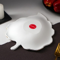 Блюдо для фруктов Доляна &laquo;Тропический лист&raquo;, 26&times;20,5 см, цвет белый