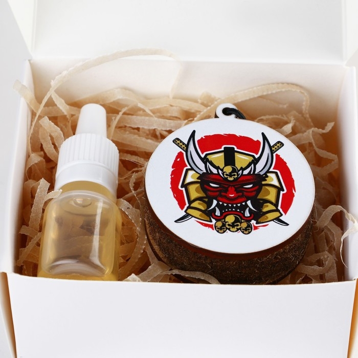 Набор &laquo;Истиный самурай&raquo;, подвеска деревянная с пропиткой и ароматизатор, 10 мл