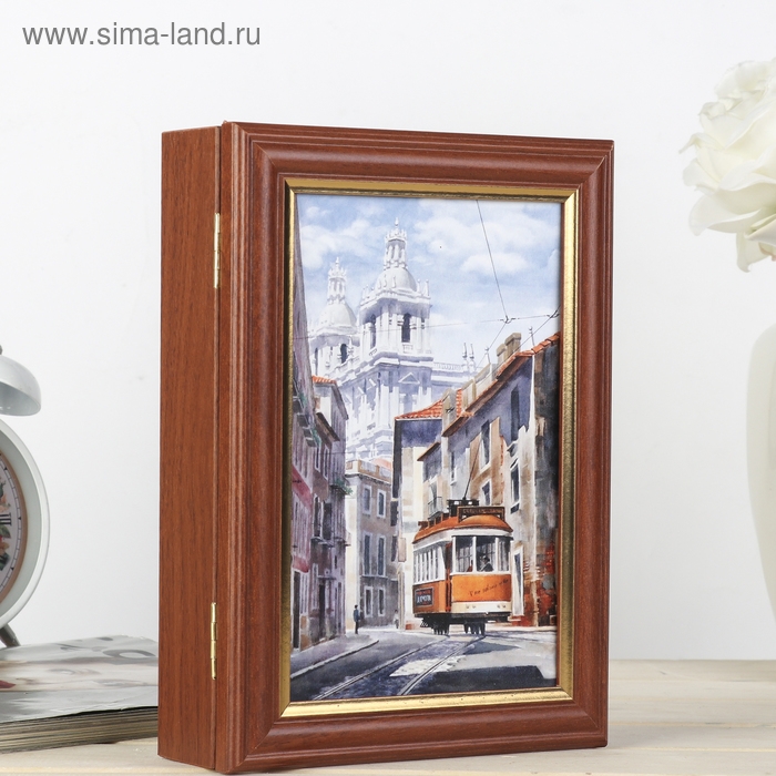 Ключница "Прогулка по Лиссабону" орех 15х21 см