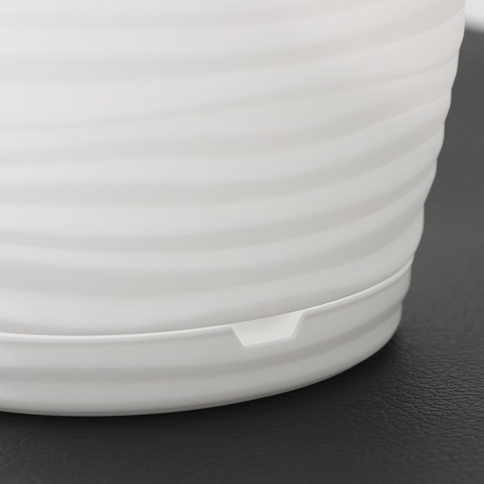 Горшок для цветов с поддоном Saffron, 1,5 л, d=14,6 см, h=13,5 см, пластиковый, цвет белый Горшок для цветов с поддоном Saffron, 1,5 л, d=14,6 см, h=13,5 см, пластиковый, цвет белый