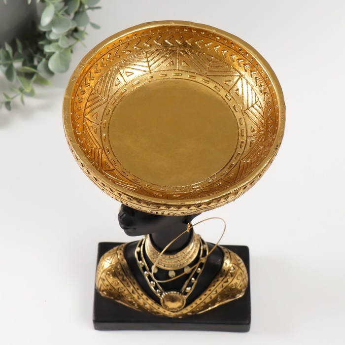 Сувенир полистоун подставка Сувенир полистоун подставка "Африканка с золотой тарелкой на голове" 30х17х17 см