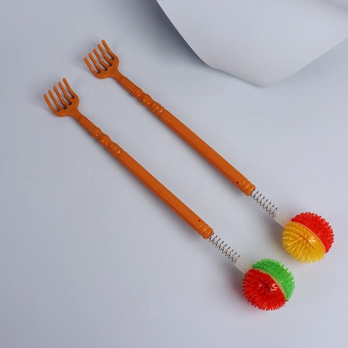 Массажёр - чесалка «Мячик», двусторонний, цвет МИКС Массажёр - чесалка «Мячик», двусторонний, цвет МИКС