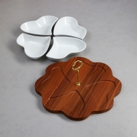 Менажница «Сердце», 4 шт: 300 мл, деревянное основание, фарфор, Иран Менажница «Сердце», 4 шт: 300 мл, деревянное основание, фарфор, Иран