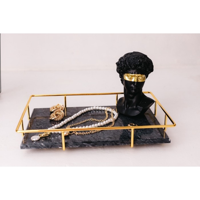 Сувенир полистоун бюст Сувенир полистоун бюст "Давид с золотой полосой на глазах" чёрный 14х10 см