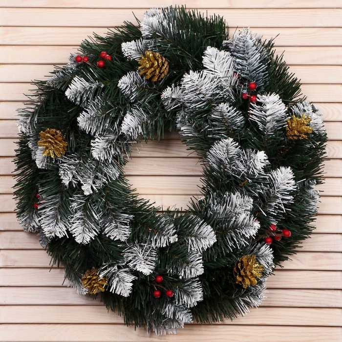 Новогодний венок Новогодний венок "Интерьерный белоснежный"шишка золото + ягода 50 см