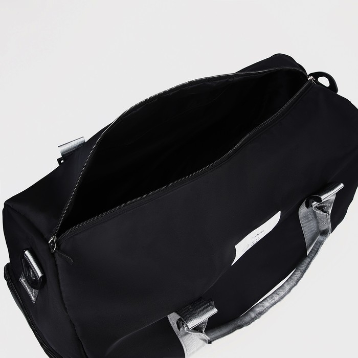 Сумка спорт Choose your way 50х26х30, отд на молн, отд д/обуви, черный, серебристая ручка Сумка спорт Choose your way 50х26х30, отд на молн, отд д/обуви, черный, серебристая ручка