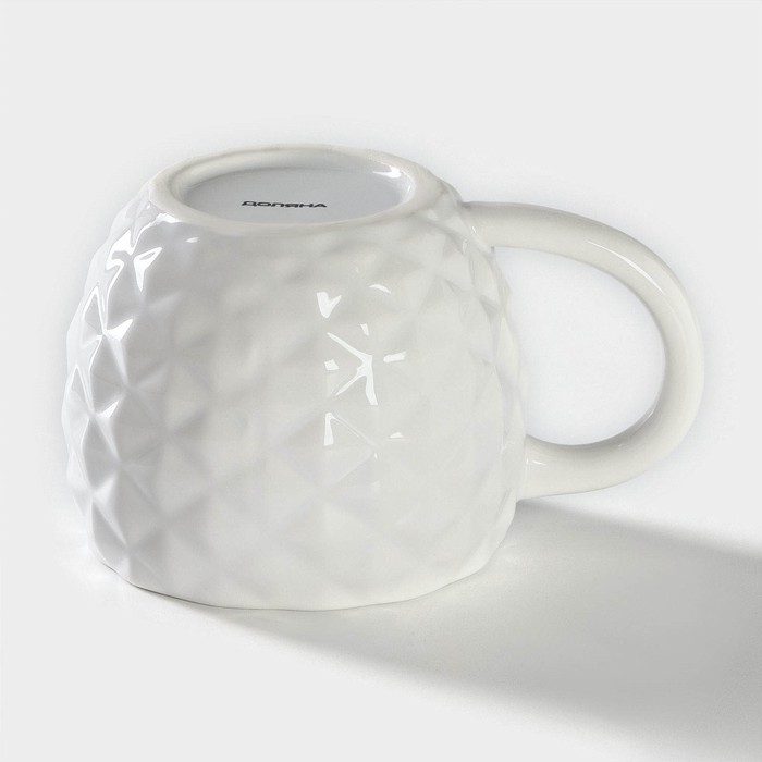 Кружка Доляна &laquo;Ананас&raquo;, 480 мл, цвет белый