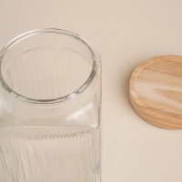 Банка стеклянная для хранения сыпучих продуктов SL Home «Афины», 2 л, 11×20,5 см, с деревянной крышкой Банка стеклянная для хранения сыпучих продуктов SL Home «Афины», 2 л, 11×20,5 см, с деревянной крышкой