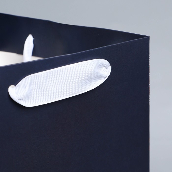 Пакет подарочный под бутылку, упаковка, &laquo;Самому лучшему мужчине&raquo;, 13 х 32 х 11,3 см