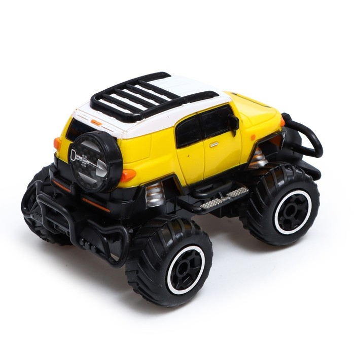 Джип радиоуправляемый &laquo;Крузер&raquo;, работает от батареек, цвет жёлтый