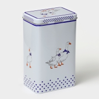 Банка для сыпучих продуктов «Гуси», 2,7 л, 13,5 х 9,5 х 21,5 см, жесть, цвет белый в горох Банка для сыпучих продуктов «Гуси», 2,7 л, 13,5 х 9,5 х 21,5 см, жесть, цвет белый в горох