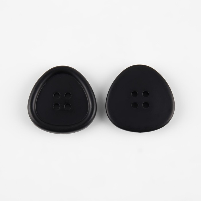 Набор пластиковых пуговиц, 4 прокола, d = 25 мм, 5 шт, цвет чёрный Набор пластиковых пуговиц, 4 прокола, d = 25 мм, 5 шт, цвет чёрный