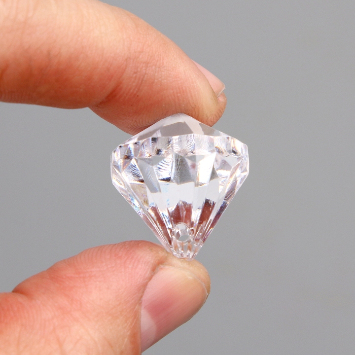 Кристаллы пластиковые декоративные, набор 45 шт., размер 1 шт. &mdash; 2,5 &times; 2 см, цвет прозрачный