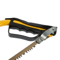 Пила лучковая ТУНДРА, "волчий зуб" для быстрого пила по сухой и мокрой древесине, 300 мм Пила лучковая ТУНДРА, "волчий зуб" для быстрого пила по сухой и мокрой древесине, 300 мм