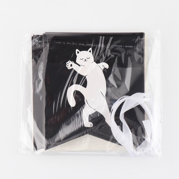 Гирлянда на ленте «Поздравляем, ты стареешь», 300 см. Гирлянда на ленте «Поздравляем, ты стареешь», 300 см.