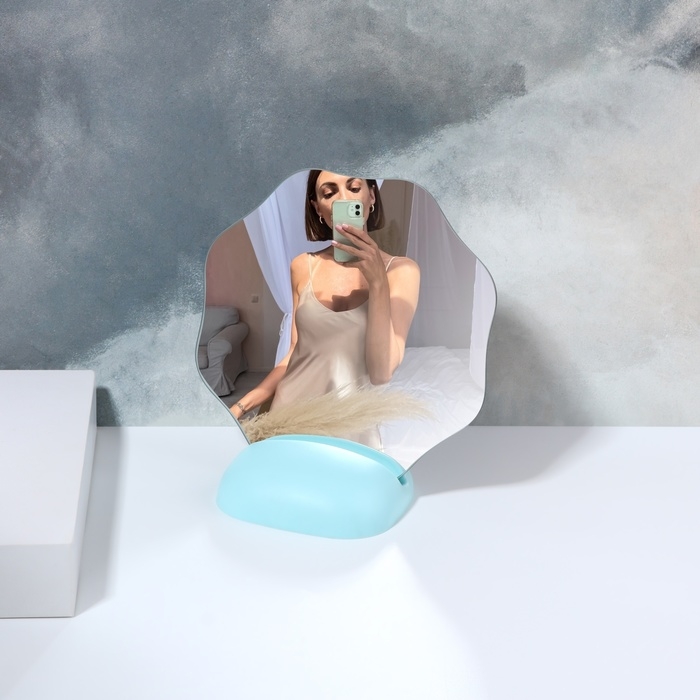 Зеркало настольное, зеркальная поверхность 17 &times; 18 см, цвет МИКС