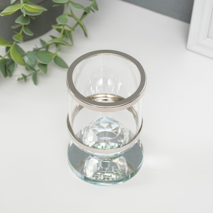 Подсвечник стекло на 1 свечу Подсвечник стекло на 1 свечу "Стаканчик на кристалле" прозрачный 11х7х7 см