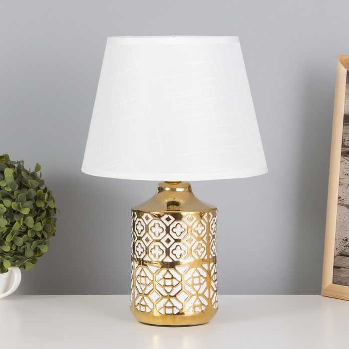 Лампа настольная Лампа настольная "Мария" 1х40Вт Е14 белый/золото 22х22х36см