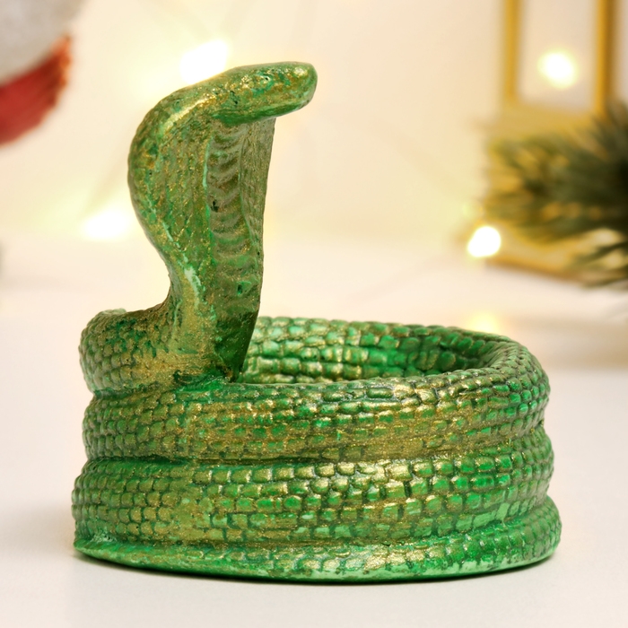 Новый год. Символ 2025. Подсвечник новогодний Новый год. Символ 2025. Подсвечник новогодний "Змея кобра" зеленый с позолотой, 8х5см