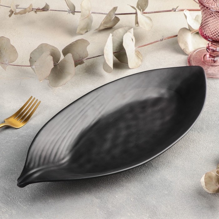 Блюдо «Чёрный Восток», 37×15,5×3,8 см, цвет чёрный Блюдо «Чёрный Восток», 37×15,5×3,8 см, цвет чёрный