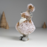 Сувенир полистоун "Дед Мороз в меховой шубе, со звездой" 9х6,5х14 см Сувенир полистоун "Дед Мороз в меховой шубе, со звездой" 9х6,5х14 см