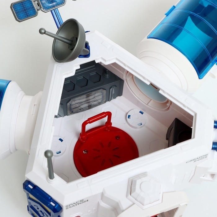 Парковка &laquo;Космическая станция&raquo;