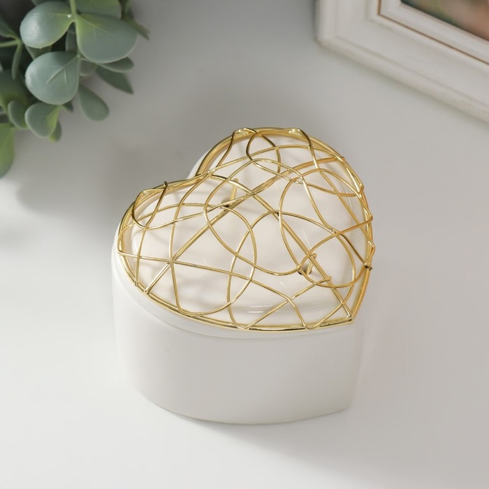 Шкатулка керамика, металл Шкатулка керамика, металл "Сердце. Каракули" белая 8,9х8,5х7,2 см