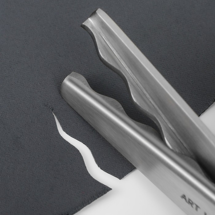 Ножницы &laquo;Волна&raquo;, 9", 23 см, шаг - 18 мм, цвет чёрный