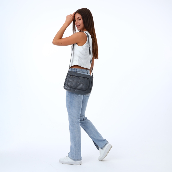 Сумка женская на молнии, цвет серый