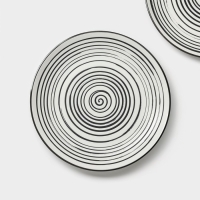 Набор тарелок обеденных фарфоровых Magistro Hypnose, 25,7×2,5 см, 2 шт Набор тарелок обеденных фарфоровых Magistro Hypnose, 25,7×2,5 см, 2 шт