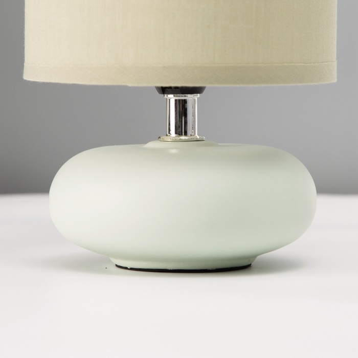 Настольная лампа "Ассенса" Е14 40вт фисташковый 13х13х22 см