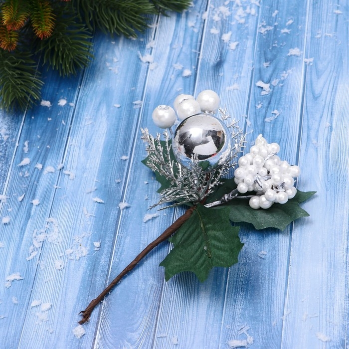 Декор Декор "Зимние грезы" ягоды драгоценные камни шар, 16 см