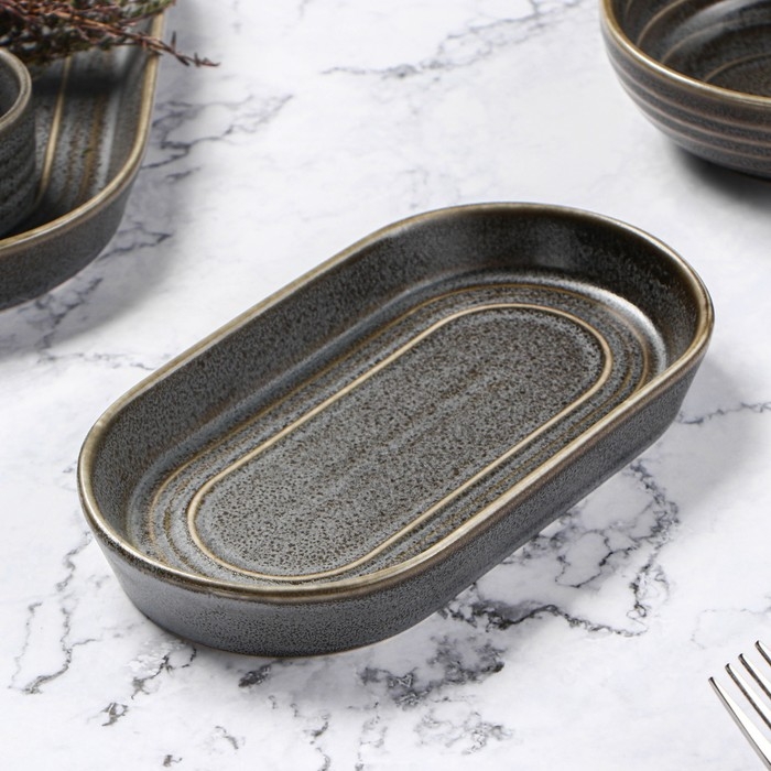 Блюдо фарфоровое овальное Magistro Urban, 260 мл, 18&times;9,8&times;2,5 см, цвет серый