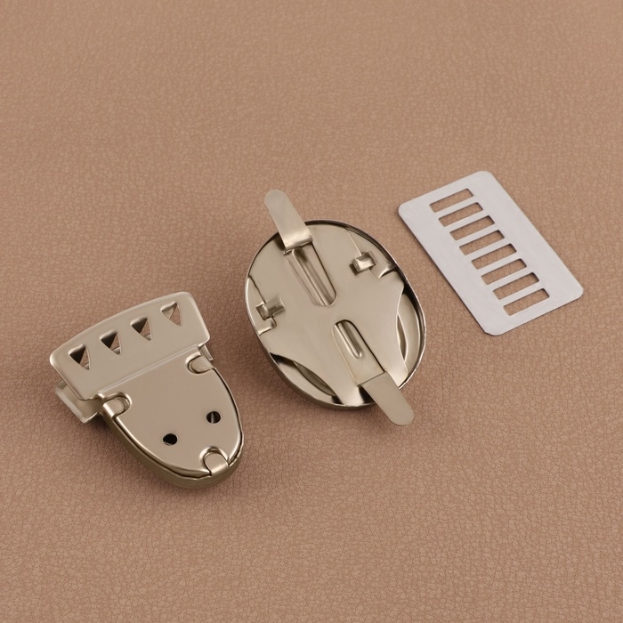 Застёжка для сумки, матовая, 3,5 &times; 4,7 см, цвет жемчужный серебряный