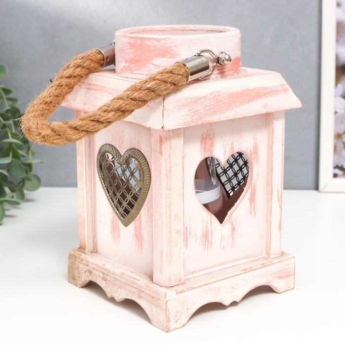 Подсвечник дерево на 1 свечу "Фонарик с сердцем" с ручкой 20х12х12 см