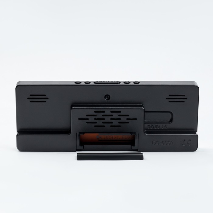 Часы электронные настольные будильник с термометром, 17.5 х 6.8 см, красная индикация Часы электронные настольные будильник с термометром, 17.5 х 6.8 см, красная индикация