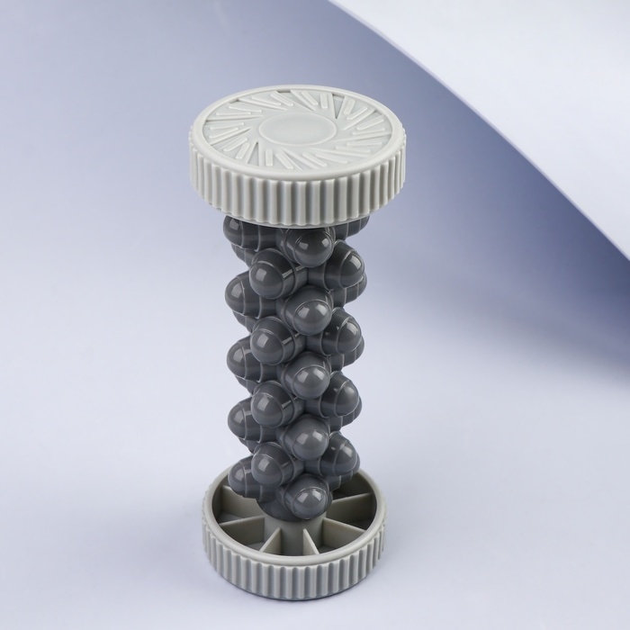 Массажёр для рук и ног, роликовый, 17,5 × 7 × 7 см, цвет серый Массажёр для рук и ног, роликовый, 17,5 × 7 × 7 см, цвет серый