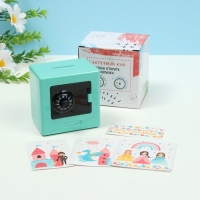 Копилка пластик "Сейф. Принцессы" МИКС 8,5х6х8,5см