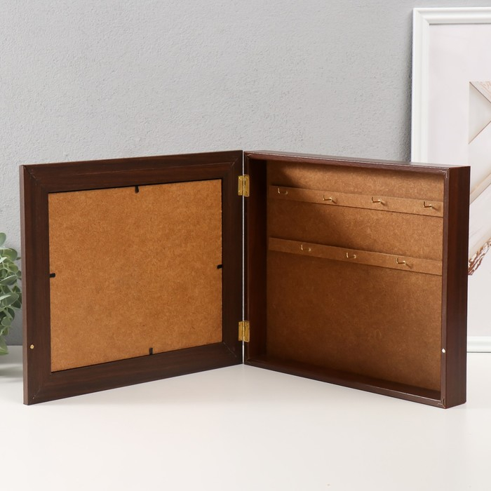 Ключница "Исаакиевский собор" 26х31 см венге