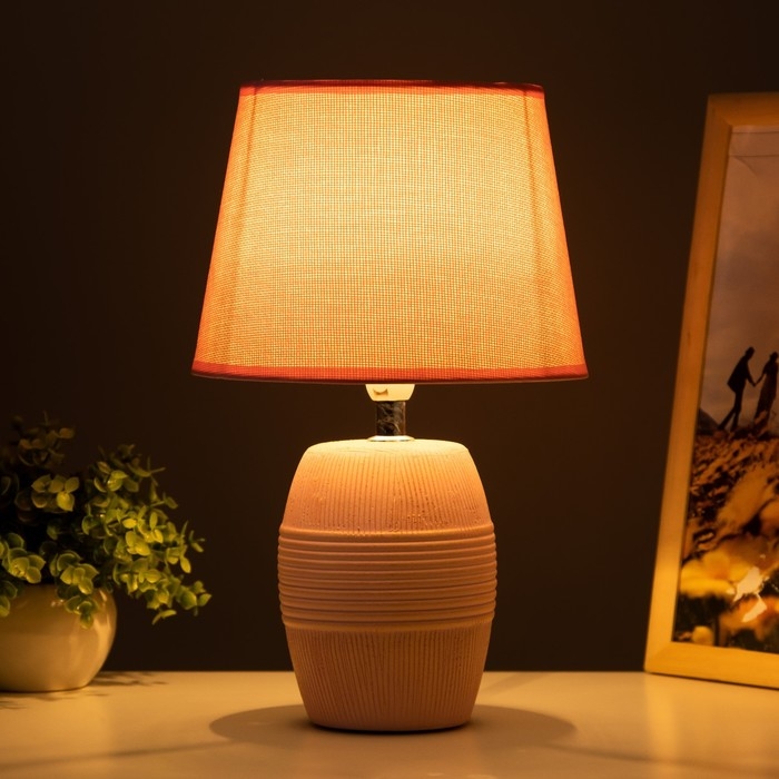 Настольная лампа Настольная лампа "Алира" Е14 40Вт розовый 20х20х33 см RISALUX